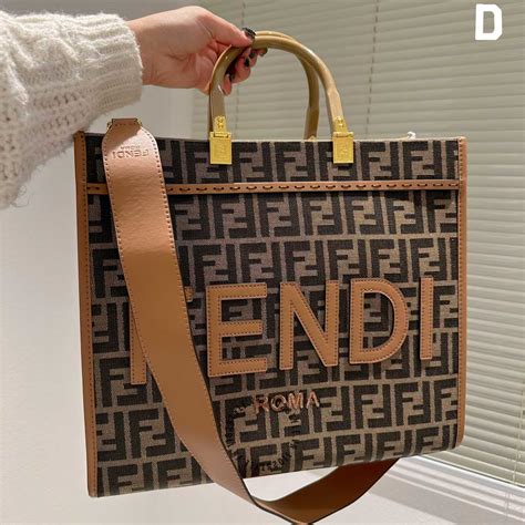 túi fendi|túi Fendi 2022.